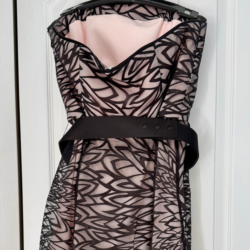 Chic Strapless Black and Pink Dress